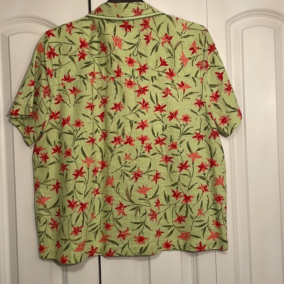 Christopher & Banks Button Down Green Short Sleeve Shirt - Picture 4 of 10